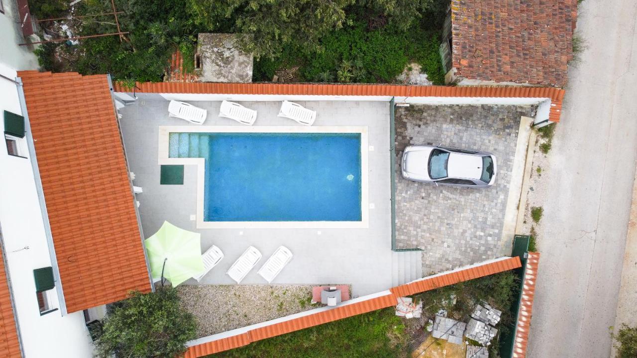 Holiday Home Olga With Pool &Pet Friendly PUY Eksteriør bilde