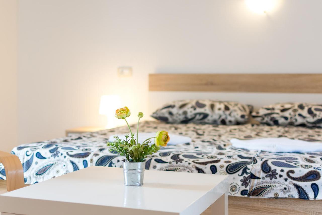Holiday Home Olga With Pool &Pet Friendly PUY Eksteriør bilde