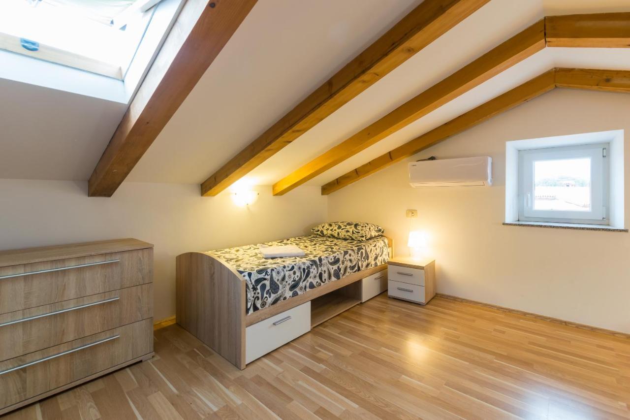 Holiday Home Olga With Pool &Pet Friendly PUY Eksteriør bilde